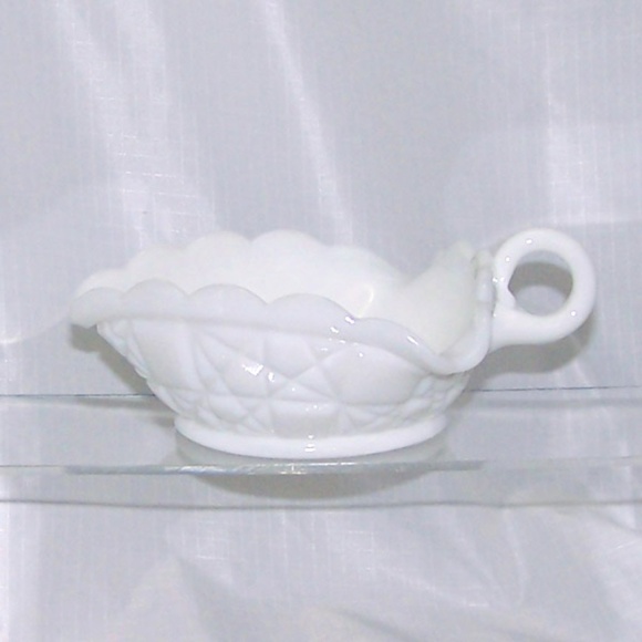 VTG - Fenton Block and Star Milk Glass Triangle Dish with Handle - Picture 1 of 7